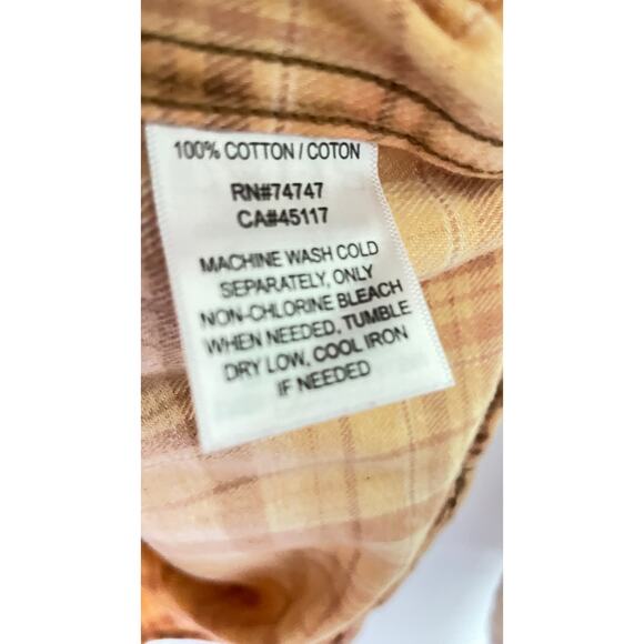 Up-cycled bleached Hocus Pocus flannel button down shirt size small - Picture 4 of 6